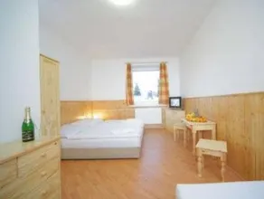 Hotel Lesana - Image 4