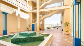Lux Sevilla Palacio - Image 3