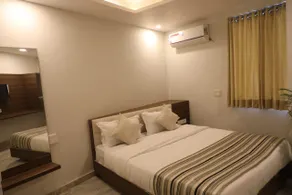 Hotel Rajpath Inn - Image 2