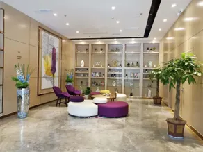 Lavande Hotel Yishui Wande Plaza - Image 4