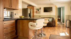 Modern Family Home - Gateway to Yorkshire - Image 2