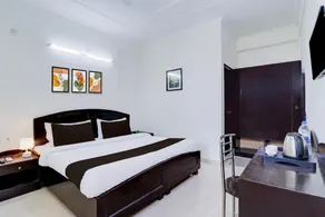 Super Hotel O Shimla Bypass Road ISBT Dehradun Formerly Benison Guest House - Image 1