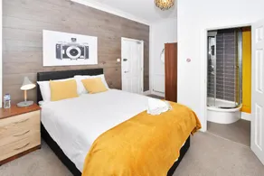 Townhouse @ Lord Street Crewe - Image 3