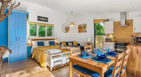 Ivy Cottage Holiday Cabins - Image 2