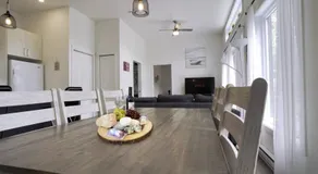 Chalet L'Écureuil (waterfront, modern, spa, BBQ) - Image 3