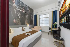 Furongxuan Giant Screen Audio-Visual Luxury Homestay (Nanning Damaoshan Cultural Square Branch) - Image 2