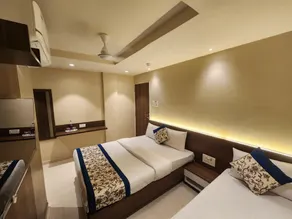 Hotel Yatri Inn - Image 4