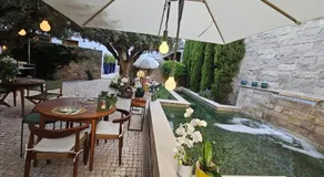 Eleven, Boutique luxury house & garden - Image 2