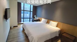 Honest & Warm Hotel - Image 2