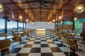 Surya Hotel & Cottages Prigen - Image 5