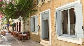Margietta's Suites Nafplio - Image 2