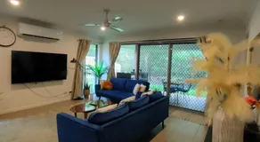 Deluxe Fully Air-conditioned 4BR House with Movie & Family Room - Image 2