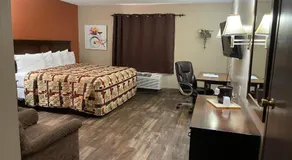 Southfork Motel - Image 2