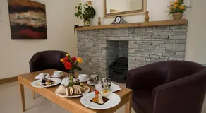 Deebert House Hotel - Image 2