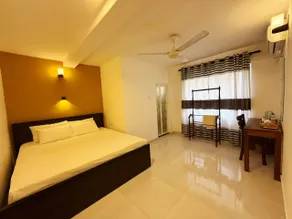 Lake View Garden Hotel - Image 2