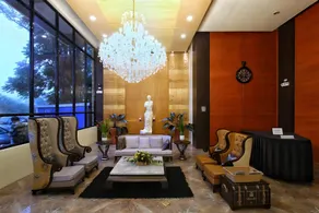 Venus Parkview Hotel - Image 3