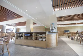 Junyue Resort Hotel - Image 4