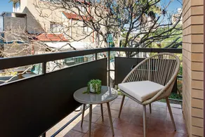 Cosy Unit with Parking near New Farm Park & River - Image 5