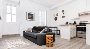 North House - Manoir des Remparts- Renovated 3 Bedroom Oasis - Image 4