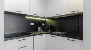 Elegant 2 Bedrooms Flat 5 minutes from the sea & free parking - Image 5