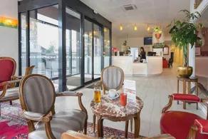 K Hotel - Image 4