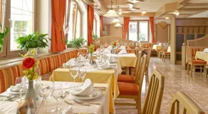 Hotel Edelweiss - Image 2