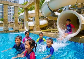 Studio_WaterPark-Beachfront-Netflix-L8A - Image 3