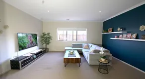 6 Bedrooms Contemporary Big House at Pakenhem - Image 2
