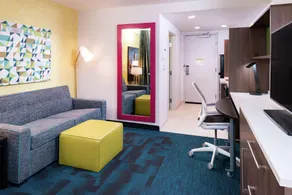 Home2 Suites by Hilton Columbia Downtown - Image 2