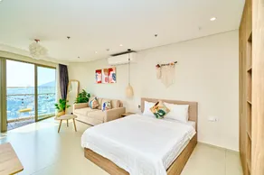 Studio Apartment with Pool (Phuong House) - Image 2