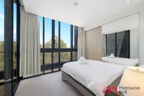 MetaWise BnB Modern 4BR in Macquarie Park - Image 2