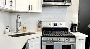 Quiet 1BR, Eat-In Kitchen, Close to Midway - Image 2