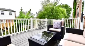 Tuscany 2900 - Classic Italian Style 3BR w Parking near Airport - Image 3