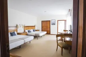 Hotel Iberia - Image 2