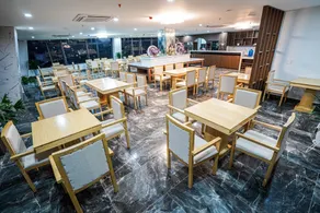 GALAXY RIVER HOTEL - Image 4