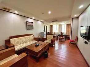 Jinjiang Hotel - Image 3