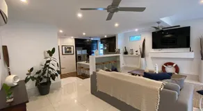 Bayhaven Lodge - Image 2