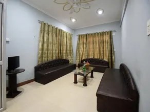 OYO 12202 Hotel Samar - Image 4