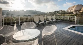 Cesca's Boutique Hotel - Image 3
