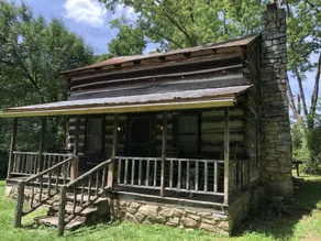 Smoky Mountain Romantic Handcrafted Cabins - Image 4