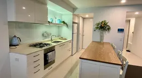 Luxury High Floor Apartment with Breathtaking Views - Image 3