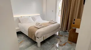 Suite 14 - Image 2