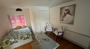 Home away from home - Image 5