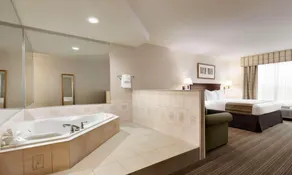 Country Inn & Suites by Radisson, Kingsland Naval Base Area - Image 4
