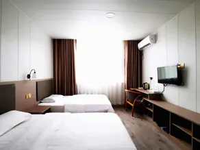 Heyun Express Hotel - Image 2