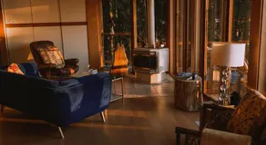 Oasis de paix dans les arbres avec jacuzzi - Image 2