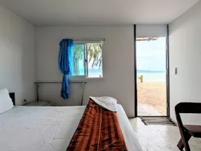 Dream beachfront cabin - Image 2