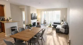 Luxury 1BR & 2BR Near Venice Beach MDR Retreat with Pool & Spa - Image 5