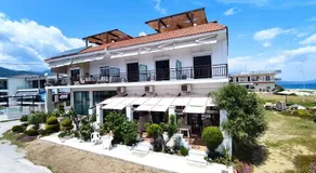 Big Dino's Galini - Image 3