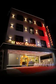 Mount Grande - Image 3